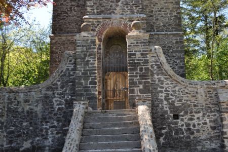pillie castle 058a.jpg